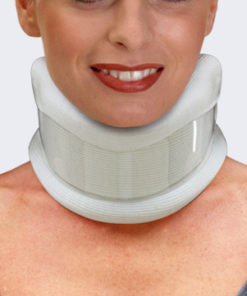 Ortesi cervicale semirigida sagomata per patoligie dolorose del collo Sostene ed immobilizza tutto il rachide vervicale allevia dolori