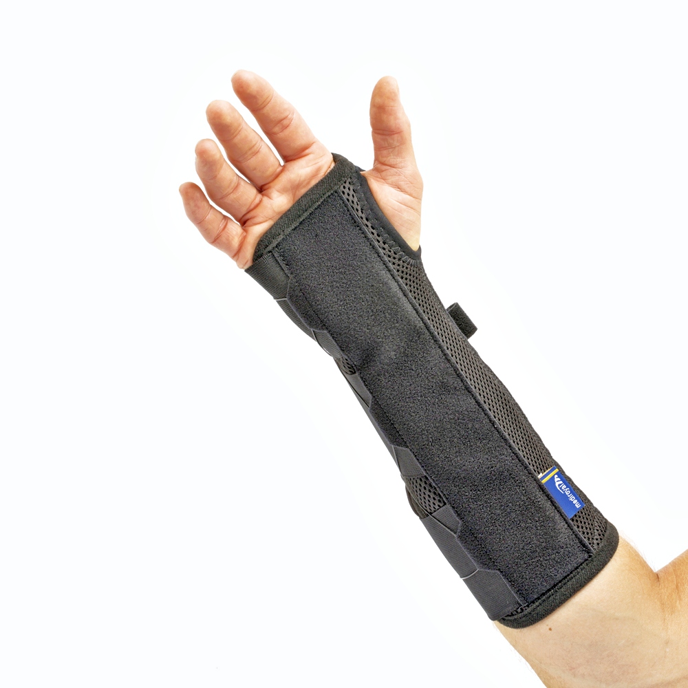 TFC102 Tutore Lungo Polso Mano con chiusura “BOA” per Trattamento conservativo o post-operatorio delle lesioni del complesso fibrocartilagineo triangolare (TFCC)